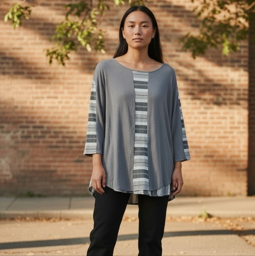 Sz Small Just Fashion Now Striped Gray Women's Top
